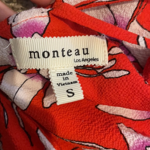 Sleeveless Top - Picture 3 of 4